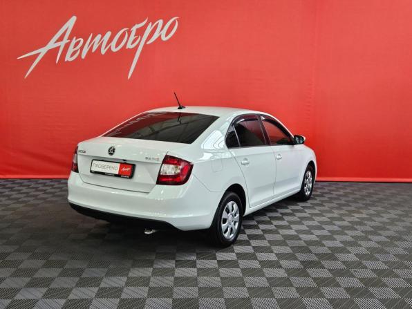 Skoda Rapid I Рестайлинг с пробегом 2019 года, цена 1 099 000 рублей, 161500 км, лифтбек, Автокод Объявления