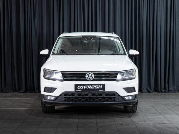 Volkswagen Tiguan II с пробегом 2018 года, цена 2 490 000 рублей, 224343 км, внедорожник, Автокод Объявления