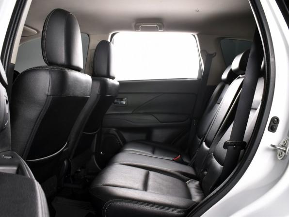 Mitsubishi Outlander III Рестайлинг 2 с пробегом 2016 года, цена 1 949 999 рублей, 86948 км, внедорожник, Автокод Объявления