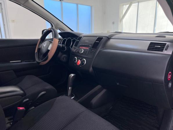 Nissan Tiida I Рестайлинг с пробегом 2012 года, цена 950 000 рублей, 141203 км, хэтчбек, Автокод Объявления