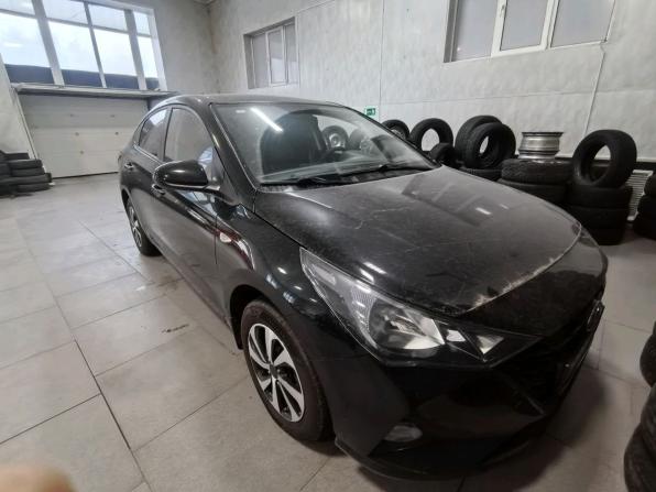Hyundai Solaris II Рестайлинг с пробегом 2021 года, цена 1 470 000 рублей, 155464 км, седан, Автокод Объявления