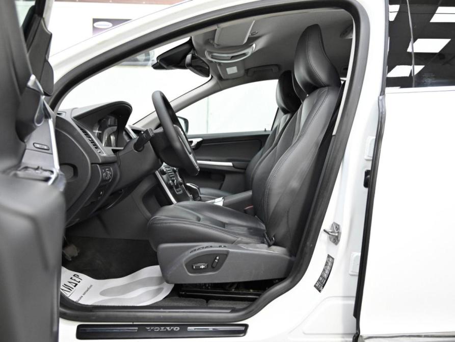 Volvo XC60 I Рестайлинг Москва  - изображение 7