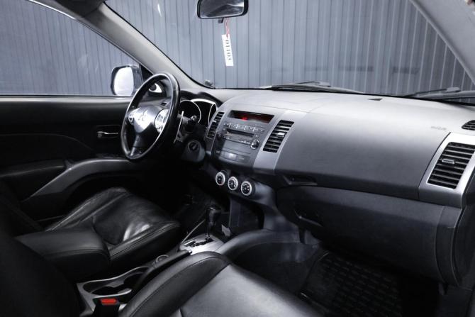 Mitsubishi Outlander II с пробегом 2008 года, цена 999 000 рублей, 258031 км, внедорожник, Автокод Объявления