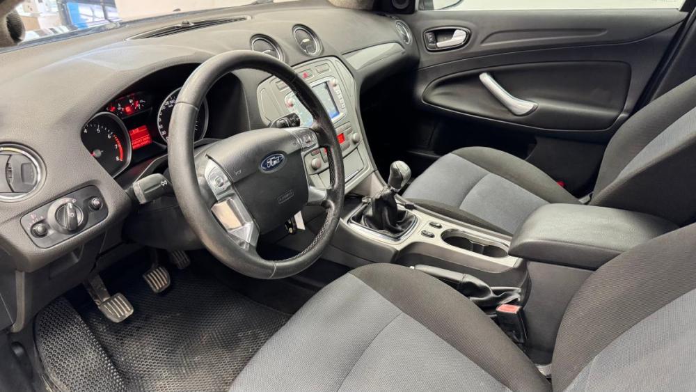 Ford Mondeo IV Киров  - изображение 8