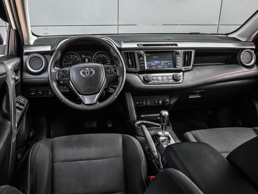 Toyota RAV4 IV (XA40) Рестайлинг Новороссийск  - изображение 6
