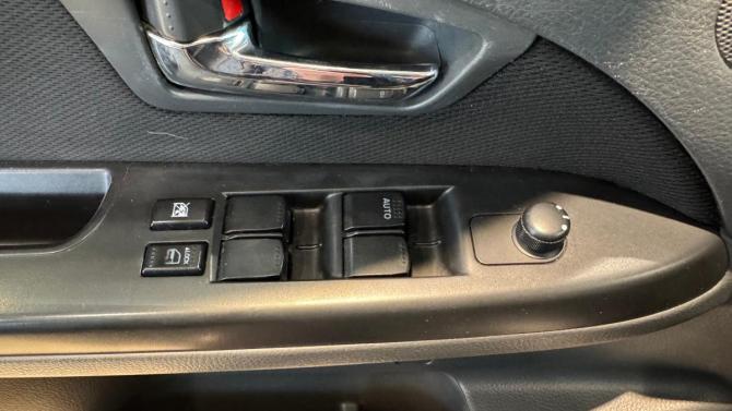 Suzuki SX4 I (Classic) Рестайлинг с пробегом 2010 года, цена 849 000 рублей, 215447 км, хэтчбек, Автокод Объявления