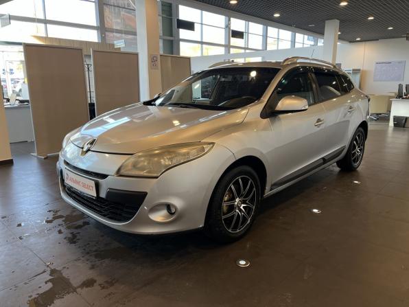 Renault Megane III с пробегом 2011 года, цена 630 000 рублей, 204797 км, универсал, Автокод Объявления