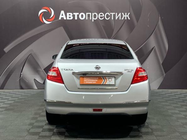 Nissan Teana II с пробегом 2010 года, цена 895 000 рублей, 257467 км, седан, Автокод Объявления