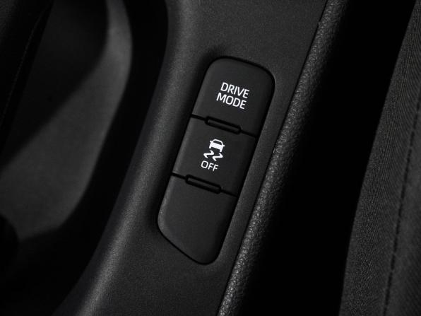 Toyota Yaris III Рестайлинг 2 с пробегом 2020 года, цена 1 475 000 рублей, 60139 км, хэтчбек, Автокод Объявления