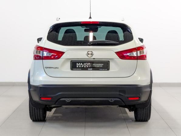 Nissan Qashqai II с пробегом 2016 года, цена 1 600 000 рублей, 92102 км, внедорожник, Автокод Объявления