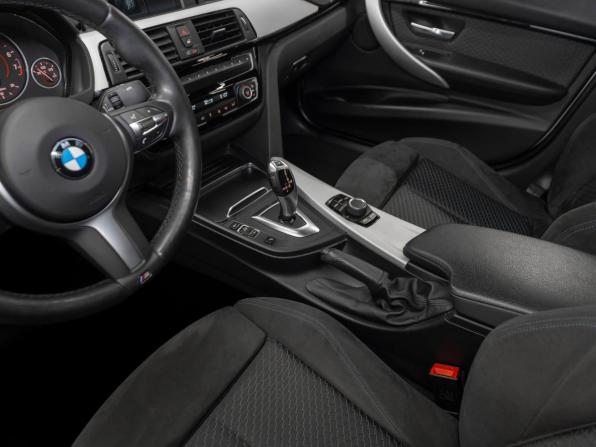 BMW 3 серии VI (F3x) Рестайлинг с пробегом 2018 года, цена 2 650 000 рублей, 112864 км, седан, Автокод Объявления