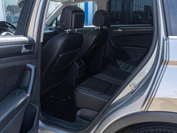 Volkswagen Tiguan II с пробегом 2019 года, цена 2 570 000 рублей, 221753 км, внедорожник, Автокод Объявления