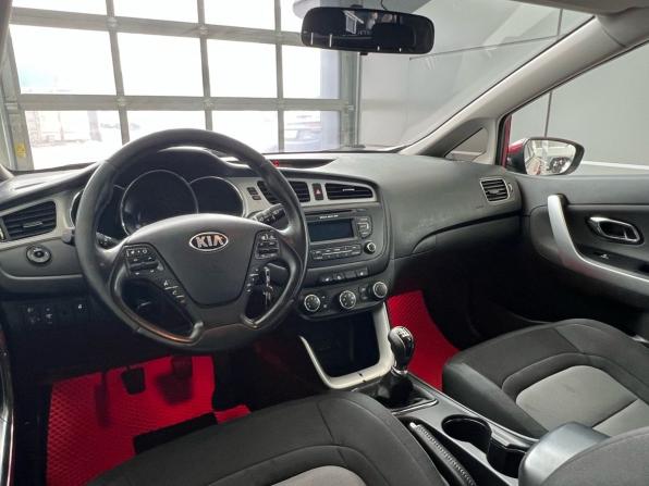 Kia Ceed II с пробегом 2013 года, цена 699 000 рублей, 280648 км, универсал, Автокод Объявления