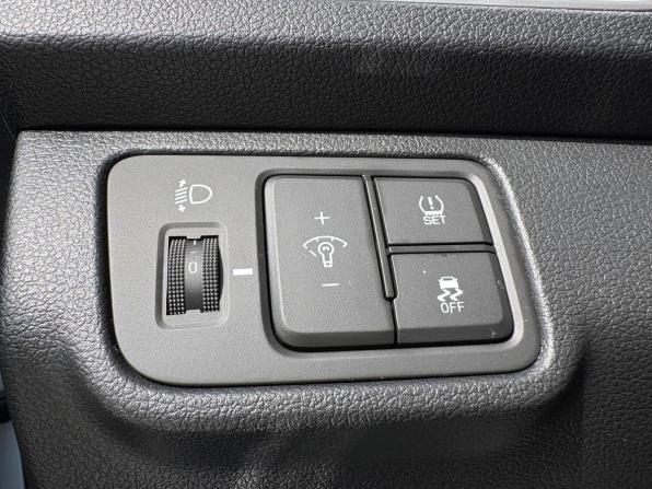 Hyundai Solaris II с пробегом 2019 года, цена 1 360 000 рублей, 131850 км, седан, Автокод Объявления