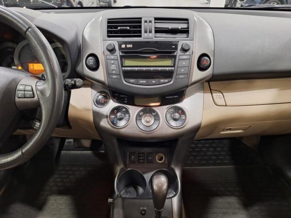 Toyota RAV4 III (XA30) Рестайлинг с пробегом 2012 года, цена 1 645 000 рублей, 127086 км, внедорожник, Автокод Объявления