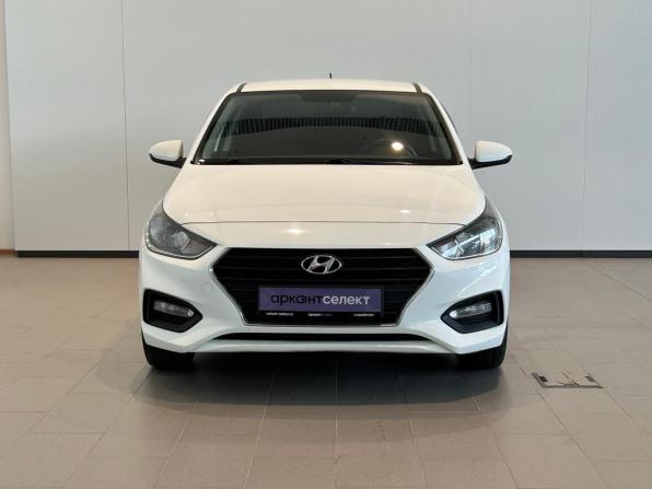 Hyundai Solaris II с пробегом 2019 года, цена 1 340 000 рублей, 120371 км, седан, Автокод Объявления
