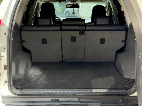 Toyota Land Cruiser Prado 150 Series с пробегом 2013 года, цена 2 650 000 рублей, 283000 км, внедорожник, Автокод Объявления