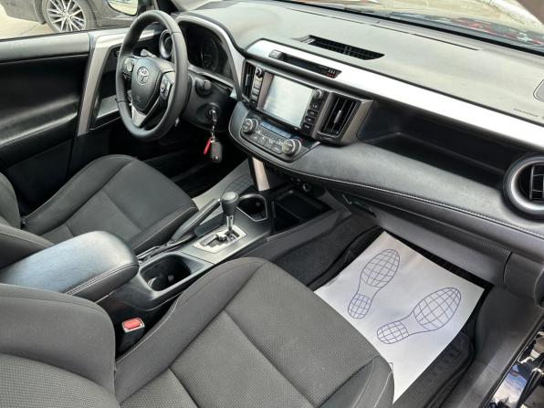 Toyota RAV4 IV (XA40) Рестайлинг с пробегом 2017 года, цена 2 780 000 рублей, 119611 км, внедорожник, Автокод Объявления