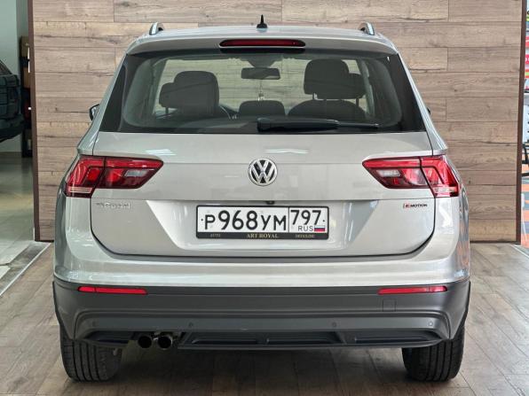 Volkswagen Tiguan II с пробегом 2019 года, цена 2 600 000 рублей, 110800 км, внедорожник, Автокод Объявления