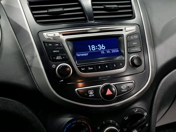 Hyundai Solaris I Рестайлинг с пробегом 2015 года, цена 795 000 рублей, 335187 км, седан, Автокод Объявления