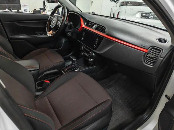 Kia Rio IV Рестайлинг с пробегом 2021 года, цена 1 749 000 рублей, 57093 км, хэтчбек, Автокод Объявления