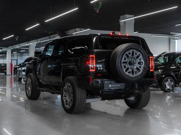 GMC Hummer EV с пробегом 2024 года, цена 18 900 000 рублей, 11 км, внедорожник, Автокод Объявления