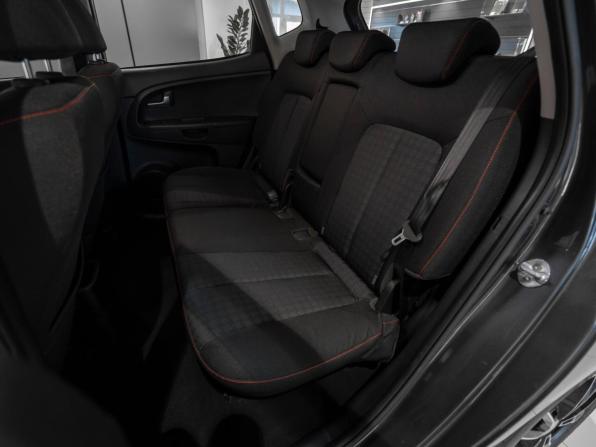 Kia Venga I Рестайлинг с пробегом 2014 года, цена 945 000 рублей, 176444 км, минивэн, Автокод Объявления