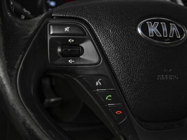 Kia Ceed II с пробегом 2015 года, цена 1 080 000 рублей, 138653 км, хэтчбек, Автокод Объявления
