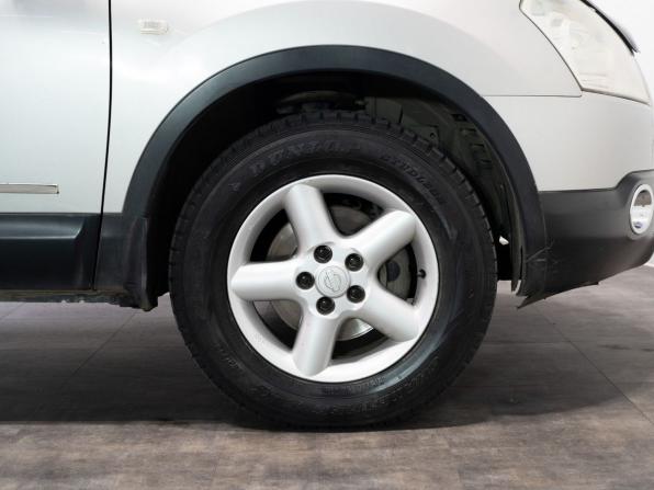 Nissan Dualis с пробегом 2008 года, цена 900 000 рублей, 239726 км, внедорожник, Автокод Объявления