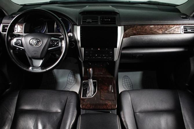 Toyota Camry VII (XV50) Рестайлинг 2 с пробегом 2017 года, цена 2 399 000 рублей, 218000 км, седан, Автокод Объявления