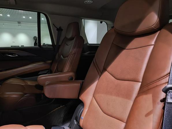 Cadillac Escalade IV с пробегом 2020 года, цена 5 475 000 рублей, 120961 км, внедорожник, Автокод Объявления