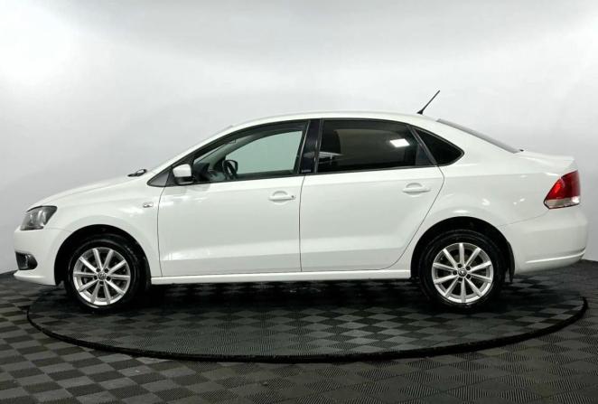 Volkswagen Polo V Рестайлинг с пробегом 2015 года, цена 845 000 рублей, 198925 км, седан, Автокод Объявления
