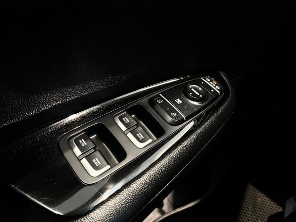 Kia Optima IV с пробегом 2018 года, цена 1 699 000 рублей, 195156 км, седан, Автокод Объявления