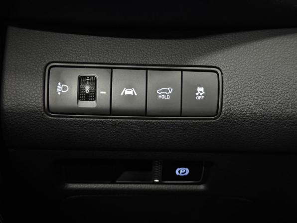 Hyundai Santa Fe IV Рестайлинг с пробегом 2021 года, цена 3 060 000 рублей, 129541 км, внедорожник, Автокод Объявления