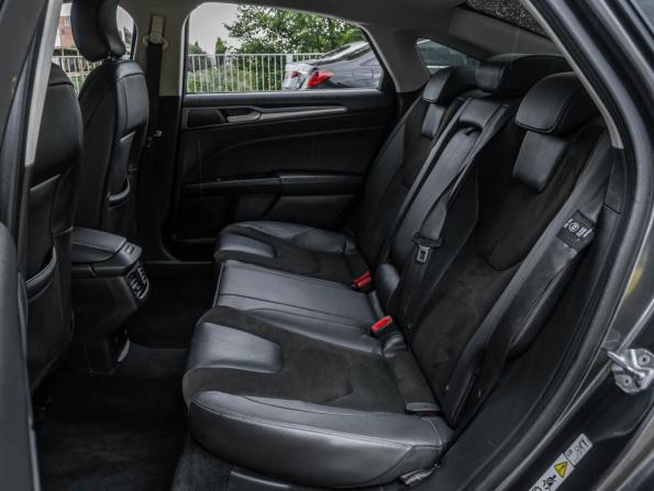 Ford Mondeo V с пробегом 2015 года, цена 1 498 000 рублей, 210108 км, седан, Автокод Объявления