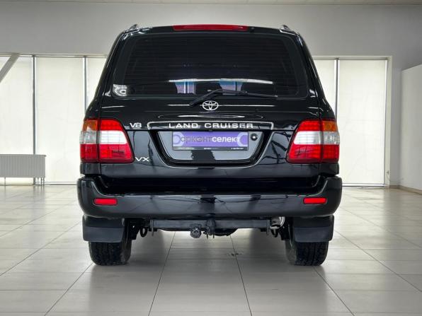 Toyota Land Cruiser 100 Series Рестайлинг 2 с пробегом 2006 года, цена 2 650 000 рублей, 300672 км, внедорожник, Автокод Объявления