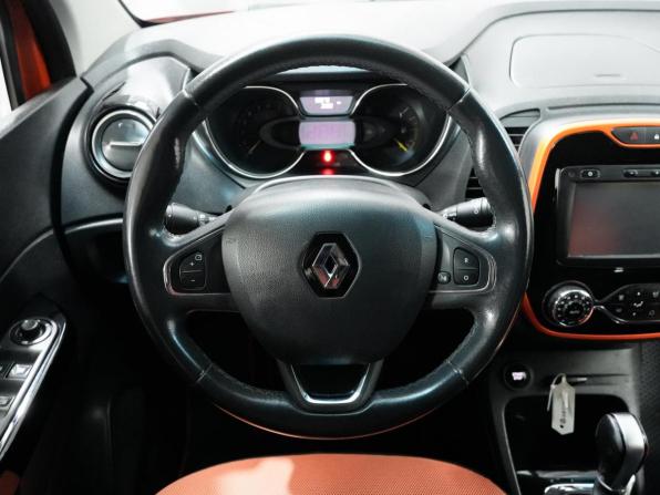 Renault Kaptur I с пробегом 2016 года, цена 1 330 000 рублей, 100000 км, внедорожник, Автокод Объявления