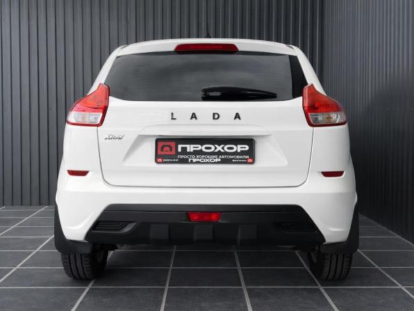 Lada (ВАЗ) XRAY I с пробегом 2018 года, цена 717 000 рублей, 91774 км, хэтчбек, Автокод Объявления