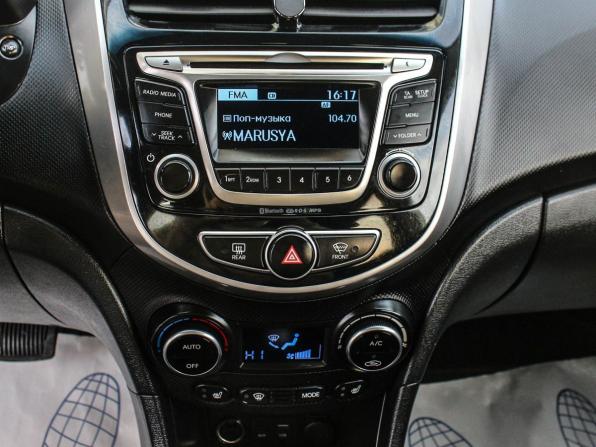 Hyundai Solaris I Рестайлинг с пробегом 2015 года, цена 986 000 рублей, 84196 км, хэтчбек, Автокод Объявления