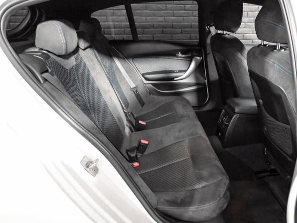 BMW 1 серии II (F20/F21) Рестайлинг с пробегом 2015 года, цена 1 565 000 рублей, 51054 км, хэтчбек, Автокод Объявления