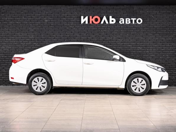 Toyota Corolla XI (E160 E170 E180) Рестайлинг 1 с пробегом 2016 года, цена 1 750 000 рублей, 116751 км, седан, Автокод Объявления