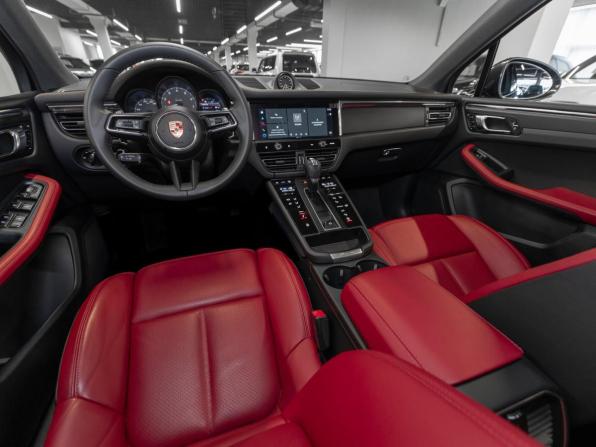 Porsche Macan I Рестайлинг 2 с пробегом 2025 года, цена 10 300 000 рублей, 10 км, внедорожник, Автокод Объявления