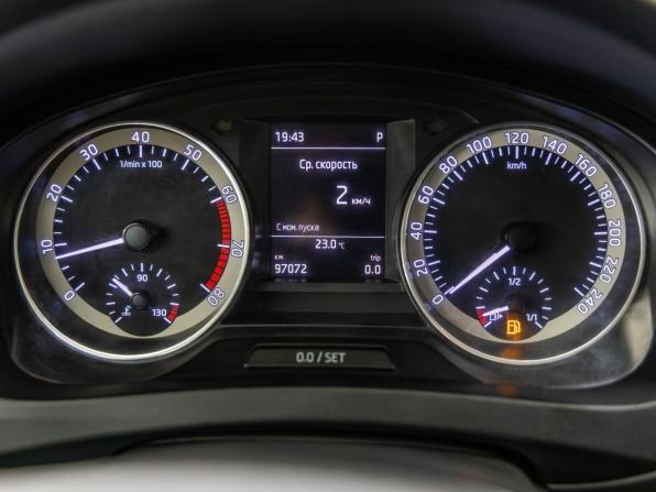 Skoda Rapid I с пробегом 2016 года, цена 1 198 000 рублей, 97072 км, лифтбек, Автокод Объявления