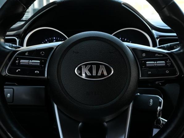 Kia Ceed III с пробегом 2018 года, цена 1 599 000 рублей, 125362 км, хэтчбек, Автокод Объявления
