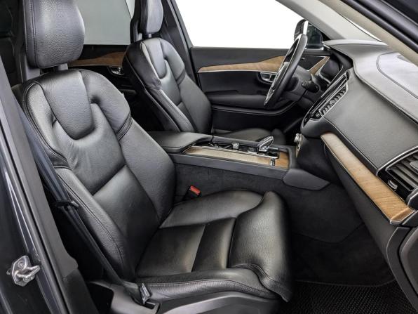 Volvo XC90 II Рестайлинг 1 с пробегом 2021 года, цена 5 245 000 рублей, 90231 км, внедорожник, Автокод Объявления