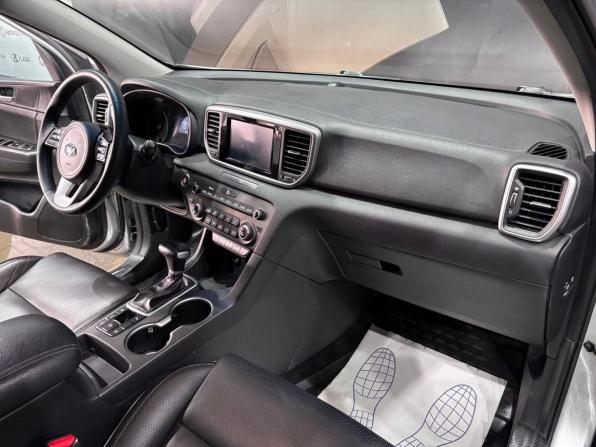 Kia Sportage IV Рестайлинг с пробегом 2018 года, цена 1 950 000 рублей, 177257 км, внедорожник, Автокод Объявления
