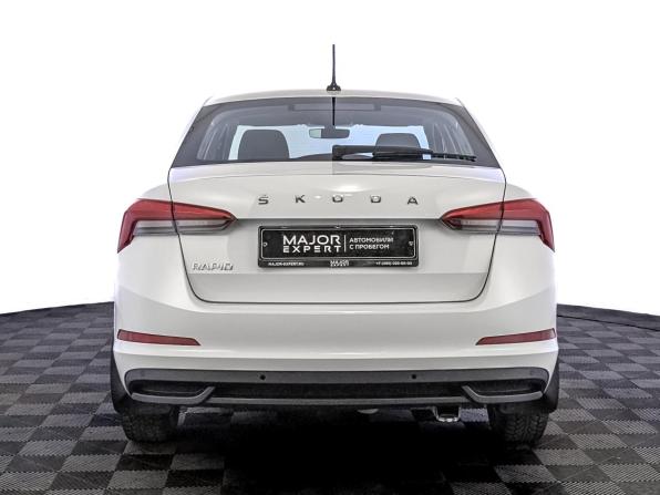 Skoda Rapid II с пробегом 2022 года, цена 1 740 000 рублей, 50751 км, лифтбек, Автокод Объявления