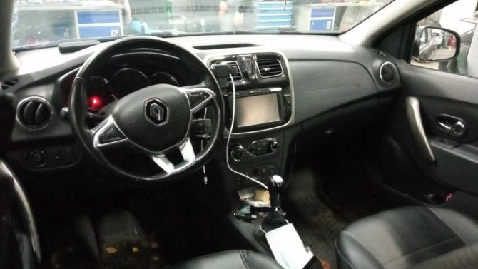 Renault Sandero II Рестайлинг с пробегом 2018 года, цена 680 000 рублей, 135214 км, хэтчбек, Автокод Объявления