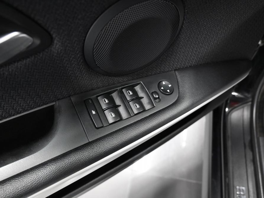 BMW 3 серии V (E90/E91/E92/E93) Рестайлинг Тверь  - изображение 17