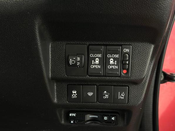 Honda Freed II с пробегом 2018 года, цена 1 610 000 рублей, 67117 км, компактвэн, Автокод Объявления